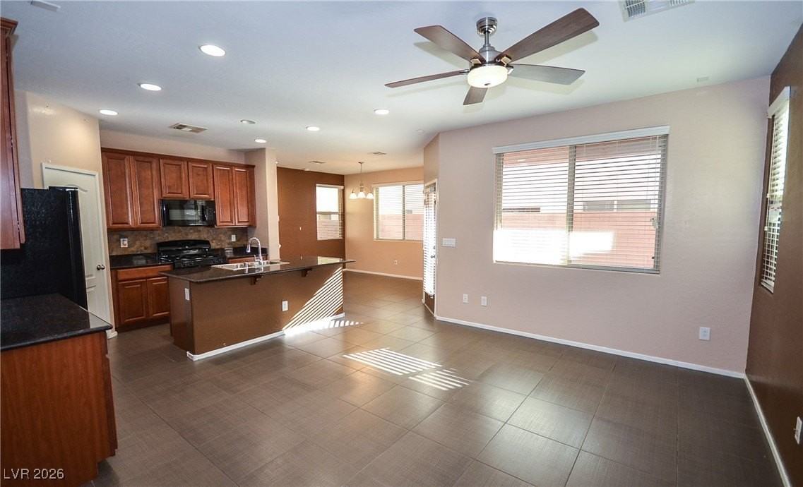 7643 Peaceful Trellis Dr - Photo 4 of 39