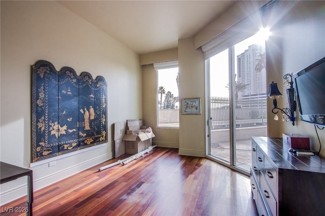 2877 Paradise Rd #105 - Photo 4 of 22