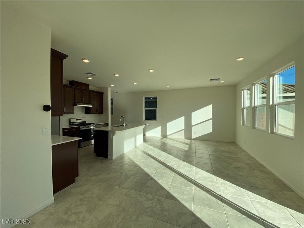 5764 Prima St - Photo 6 of 27