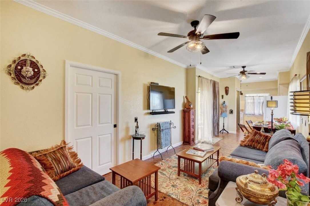 481 Benedict Dr - Photo 3 of 44