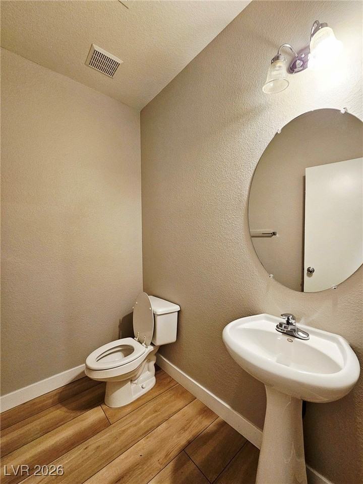 3924 Sweet Pine St #102 - Photo 5 of 17