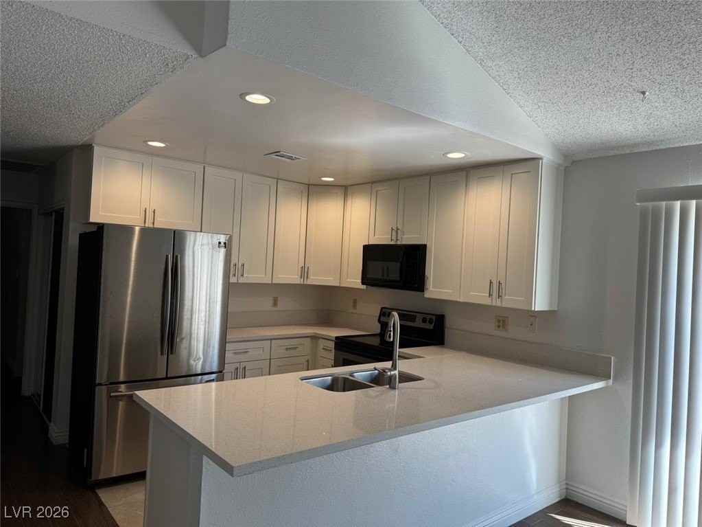 5461 Supai Dr - Photo 4 of 13