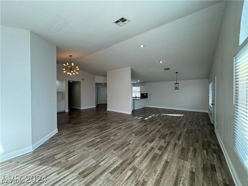 9709 Horizon Hills Dr - Photo 5 of 21