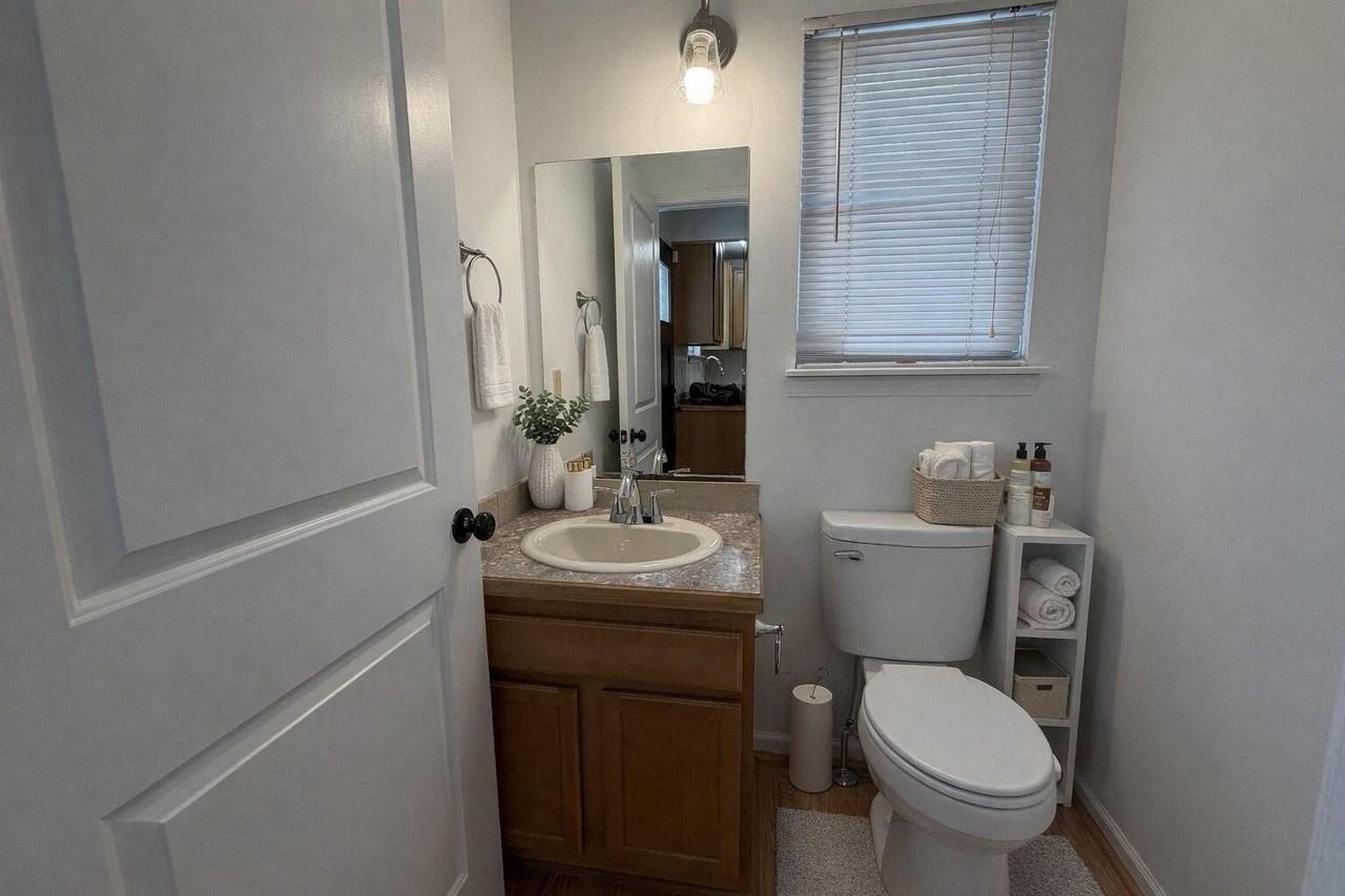 2630 Bennett St - Photo 5 of 19