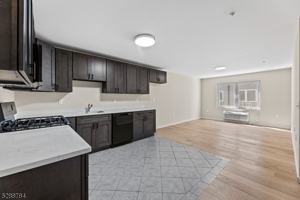 featured image of 172 6th St #54