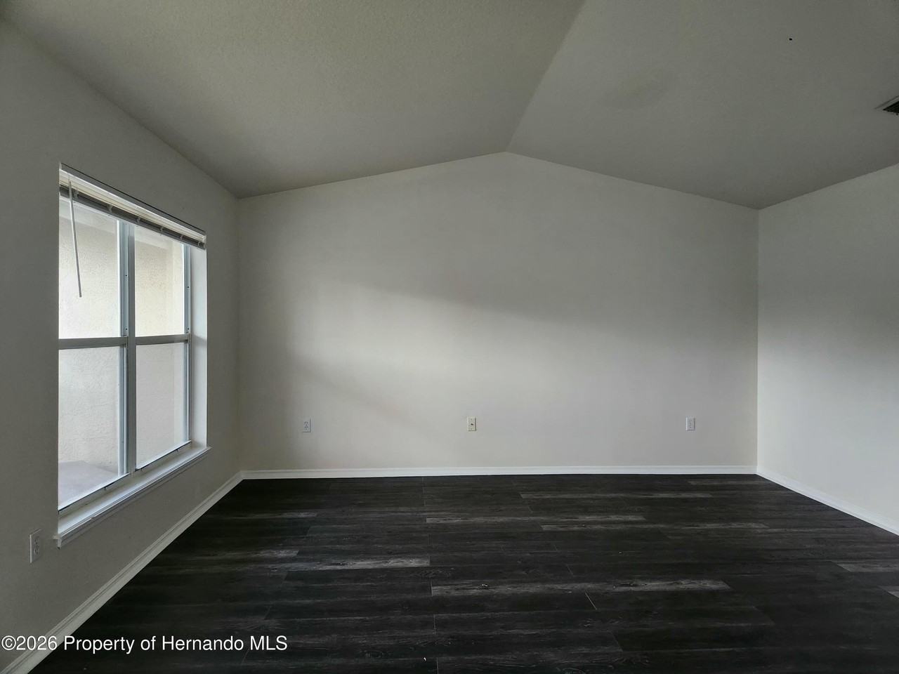 10423 Chalmer St - Photo 3 of 15