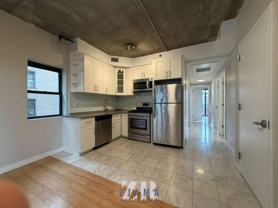 293 Hawthorne St - Photo 1 of 1