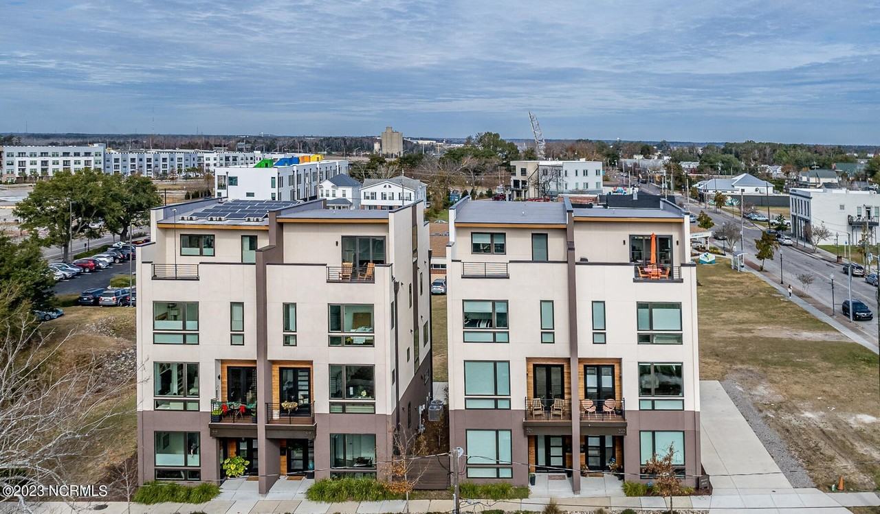 323 Bladen St - Photo 5 of 50