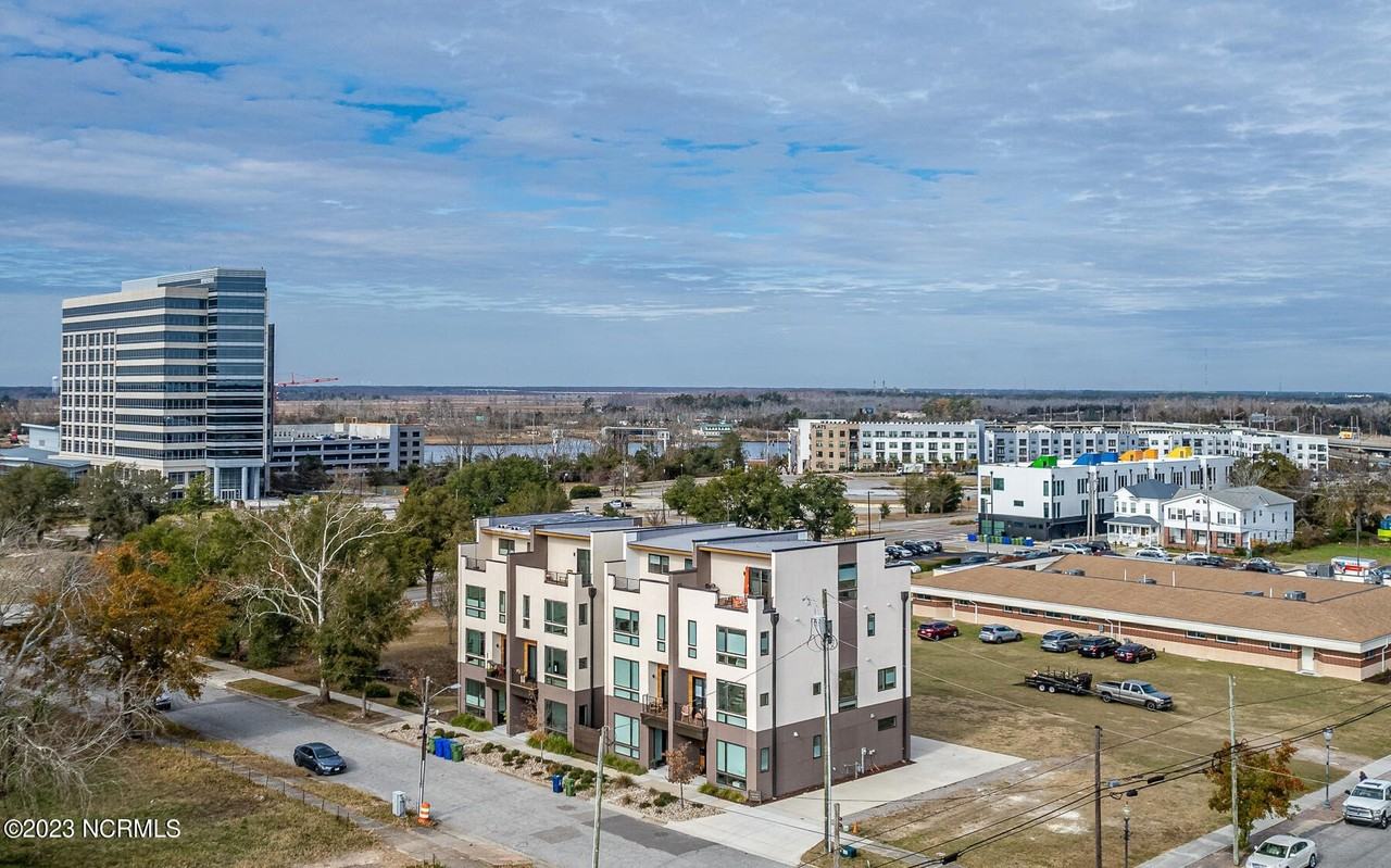 323 Bladen St - Photo 6 of 50