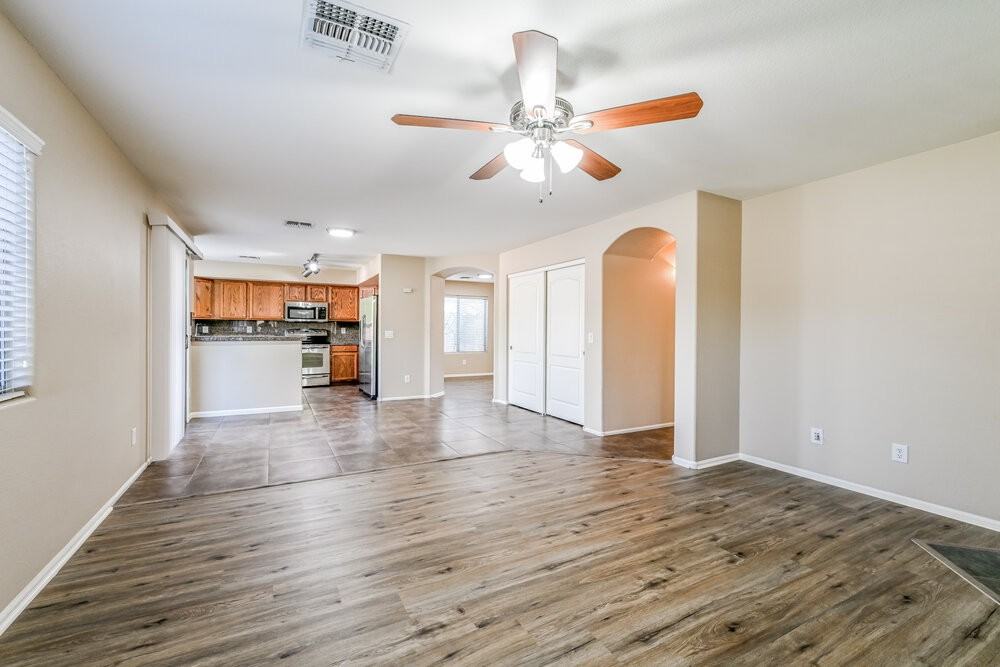 28414 N 25th Ave - Photo 4 of 17