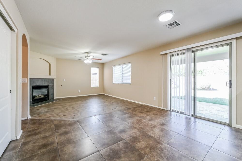 28414 N 25th Ave - Photo 7 of 17