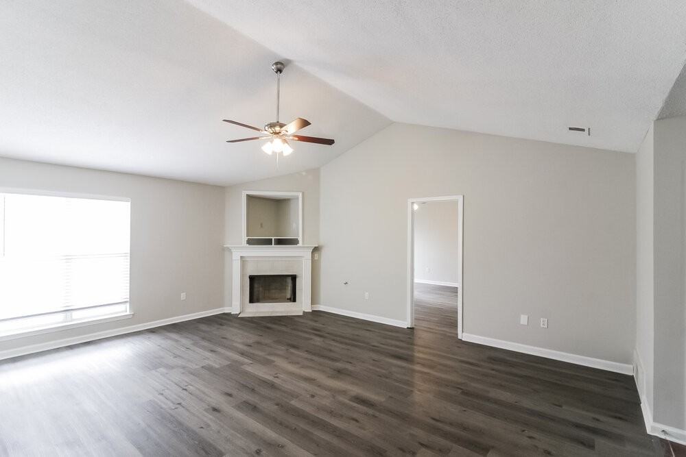 6736 Quimby Ln - Photo 4 of 16