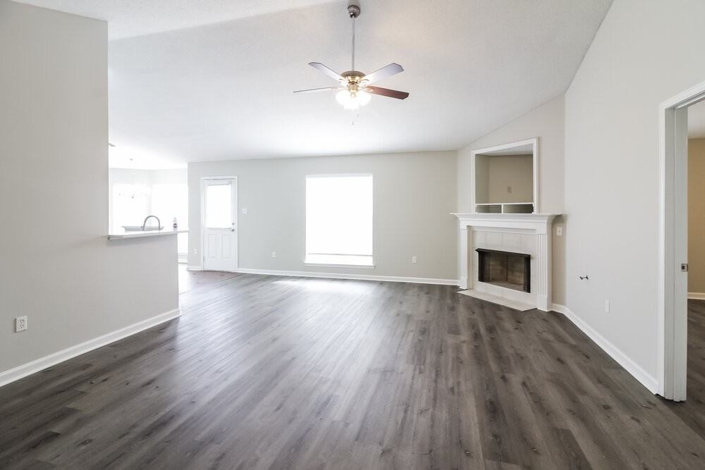 6736 Quimby Ln - Photo 5 of 16