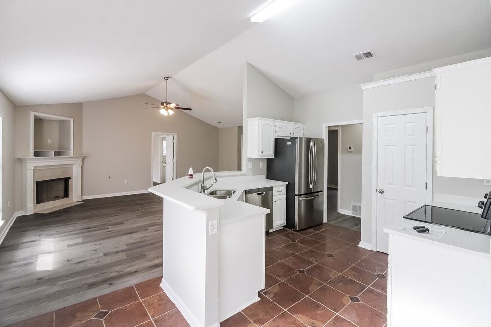 6736 Quimby Ln - Photo 6 of 16