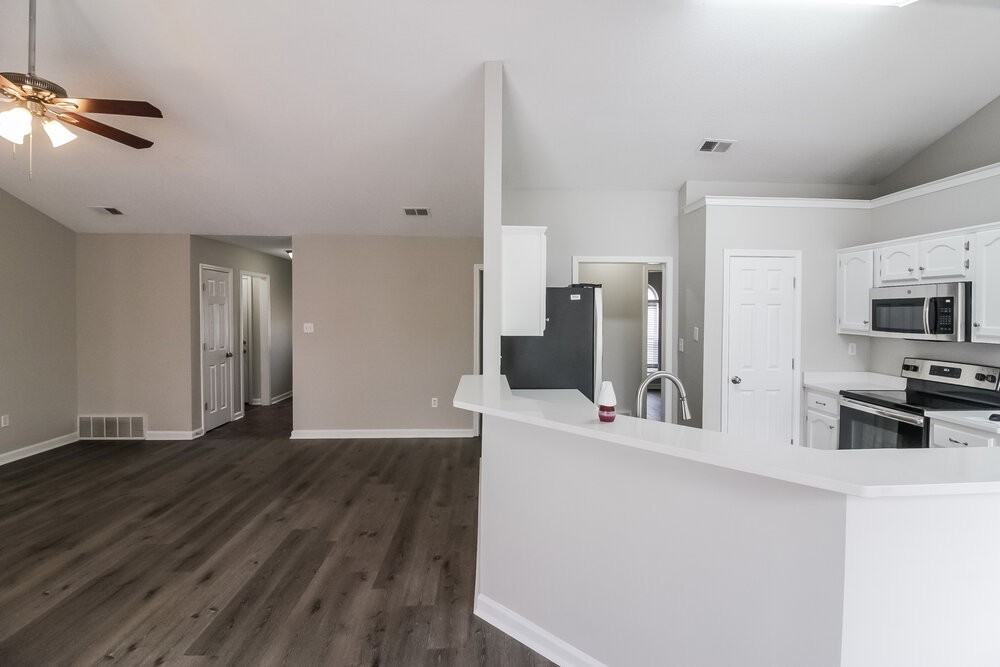 6736 Quimby Ln - Photo 7 of 16