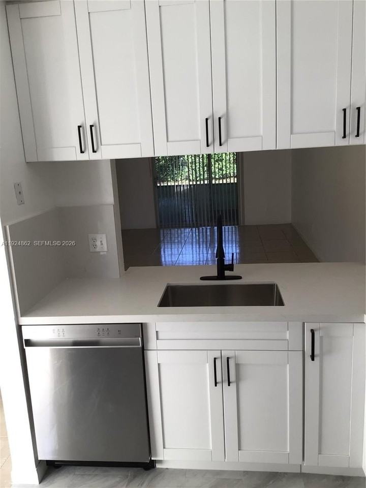 10357 Nw 8th St #105 - Photo 2 of 25