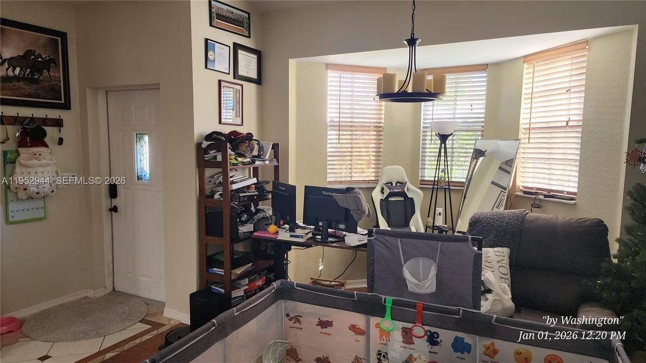 403 28th St W - Photo 7 of 30