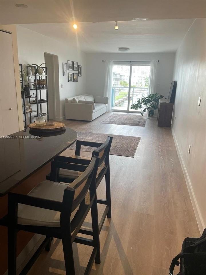 16851 Ne 35th Ave #34 - Photo 5 of 17