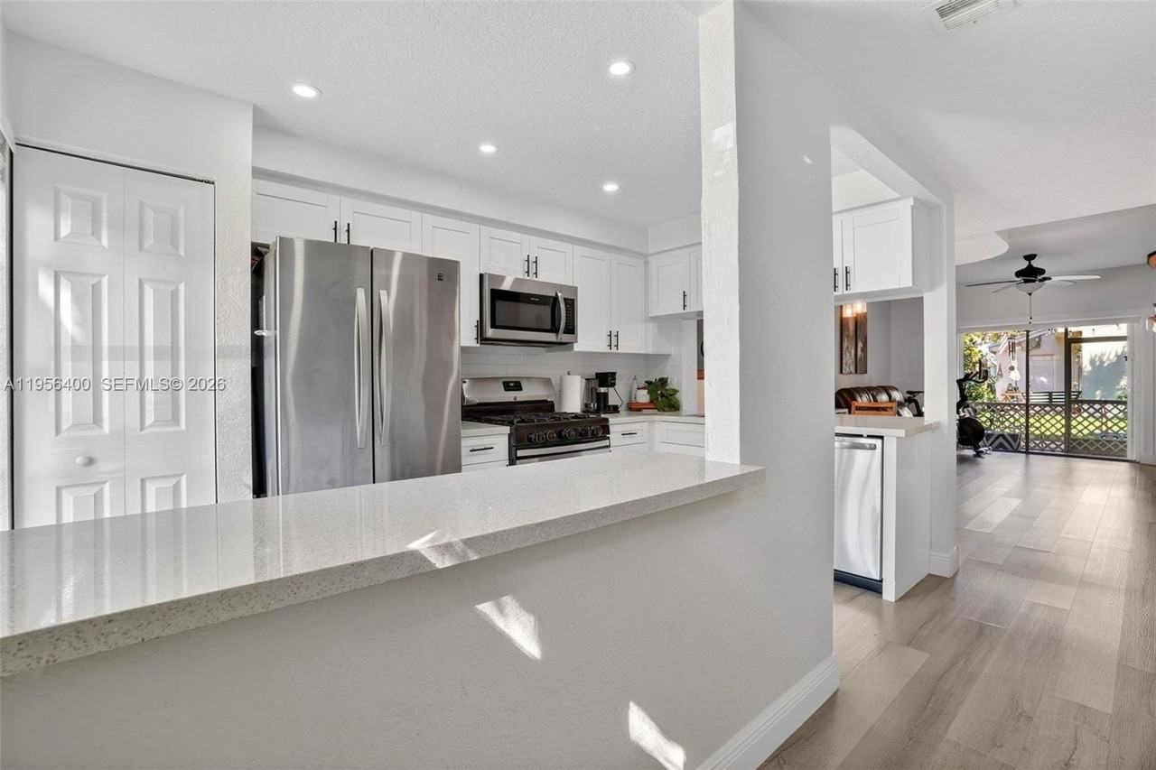 8251 San Carlos Cir #8251 - Photo 5 of 21