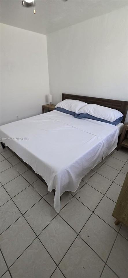 664 W 29th St #6 - Photo 6 of 17