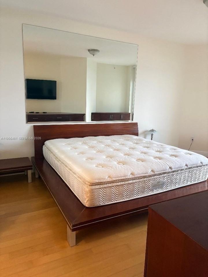 9595 Collins Ave #N9I - Photo 4 of 9