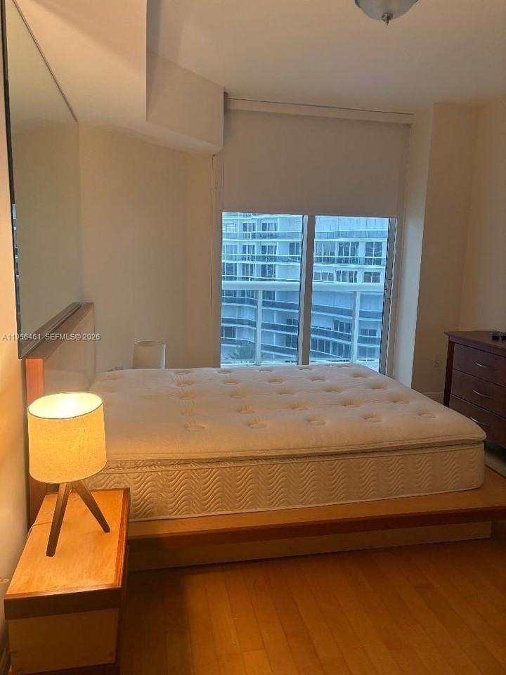 9595 Collins Ave #N9I - Photo 5 of 9