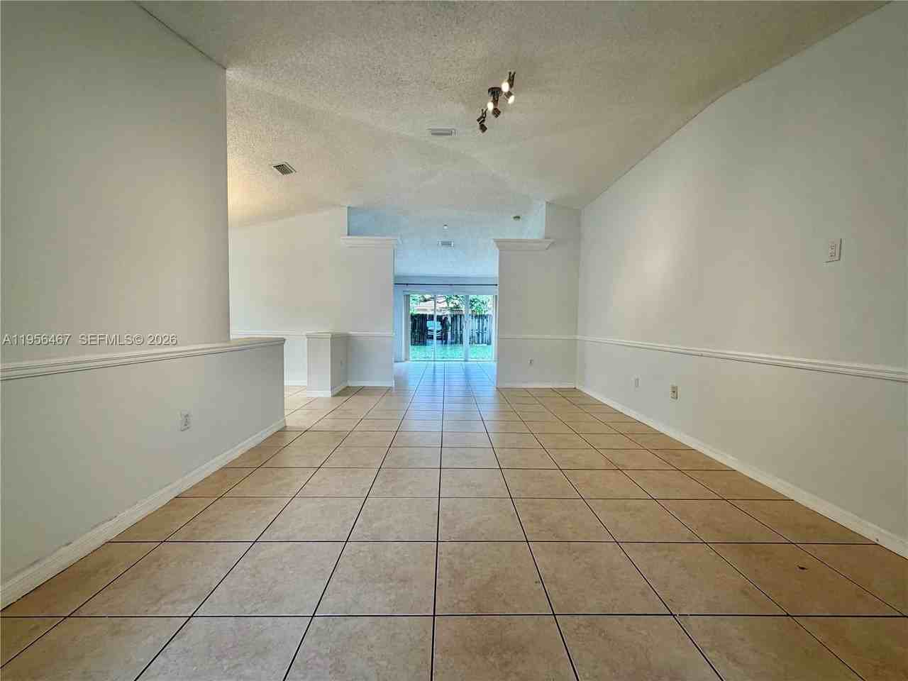 21434 Sw 89th Pl - Photo 2 of 13