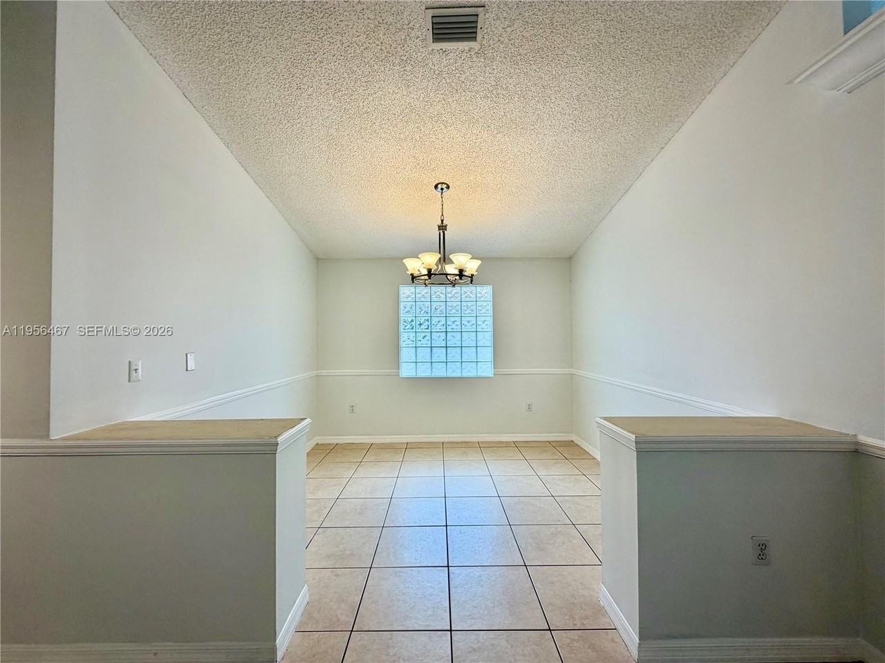 21434 Sw 89th Pl - Photo 3 of 13