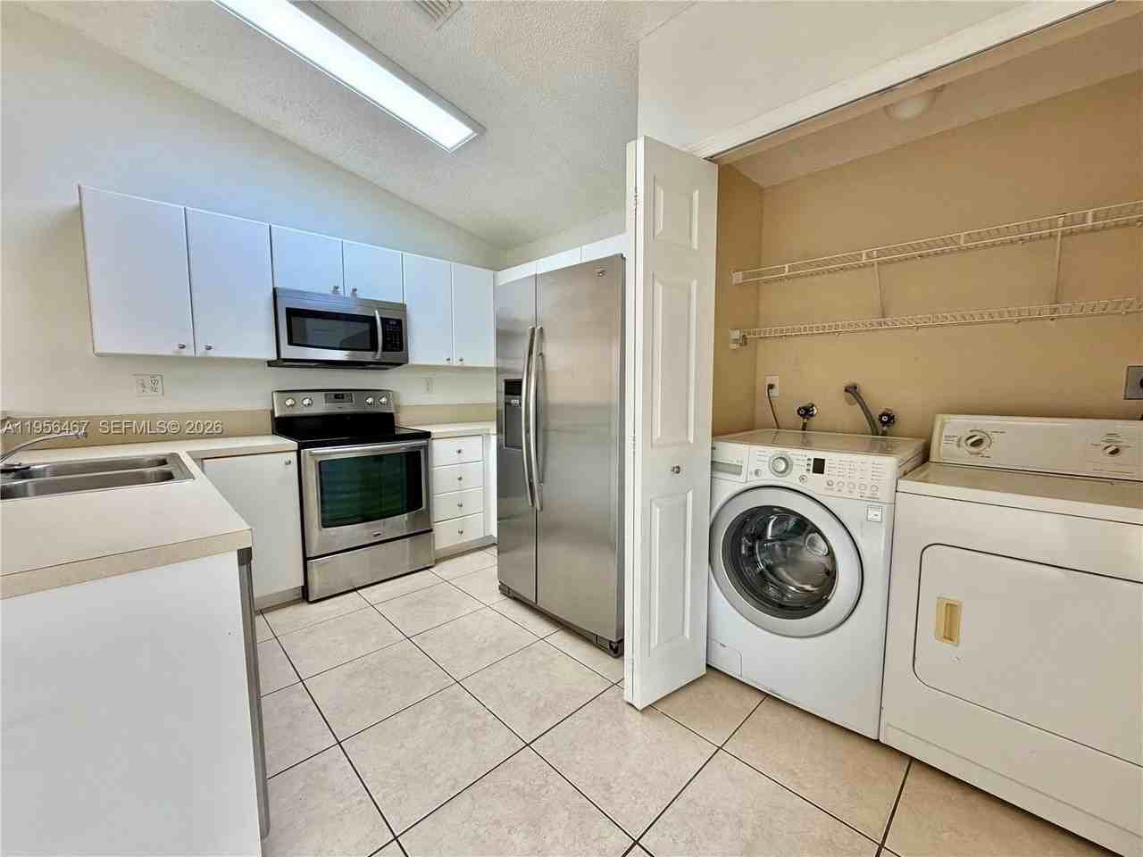 21434 Sw 89th Pl - Photo 6 of 13