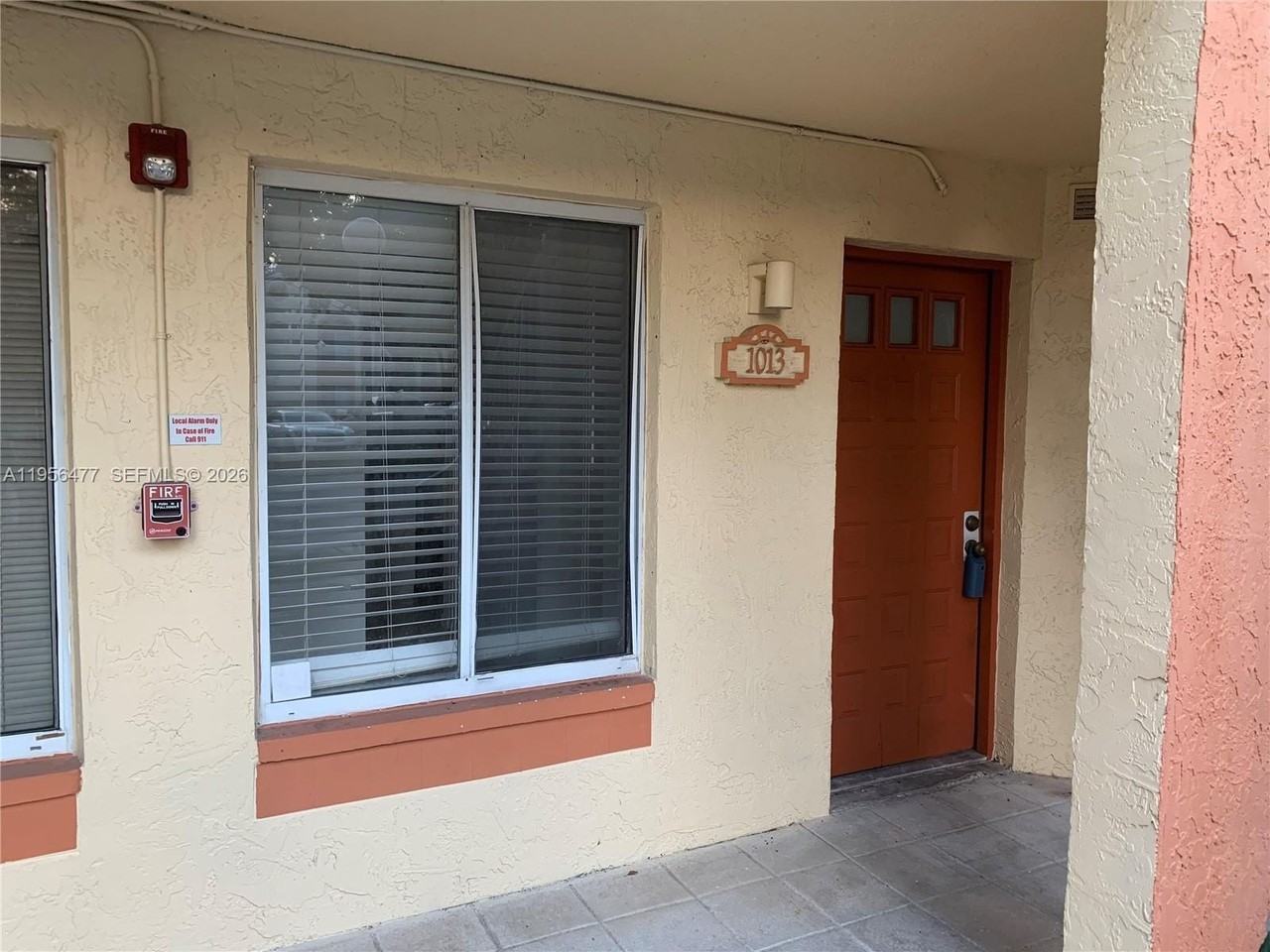 1013 Coral Club Dr #1013 - Photo 3 of 26