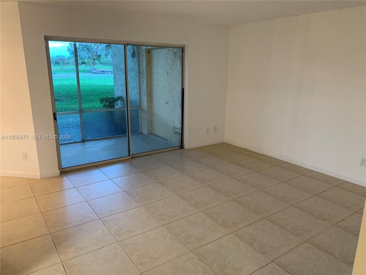 1013 Coral Club Dr #1013 - Photo 5 of 26