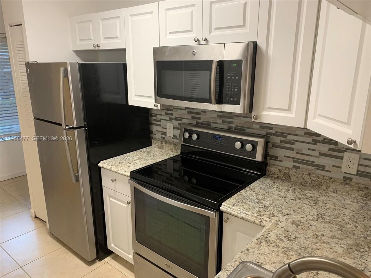 1013 Coral Club Dr #1013 - Photo 7 of 25