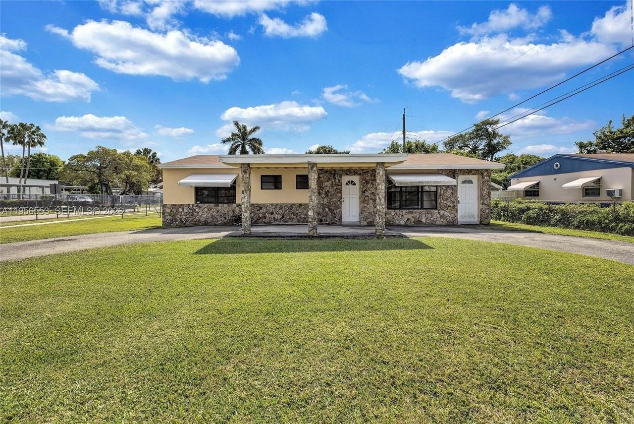 6200 Sw 18th St #0 - Photo 3 of 20