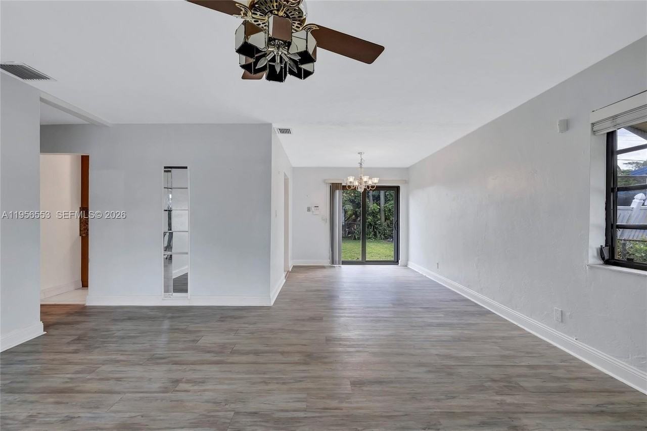 6200 Sw 18th St #0 - Photo 5 of 20