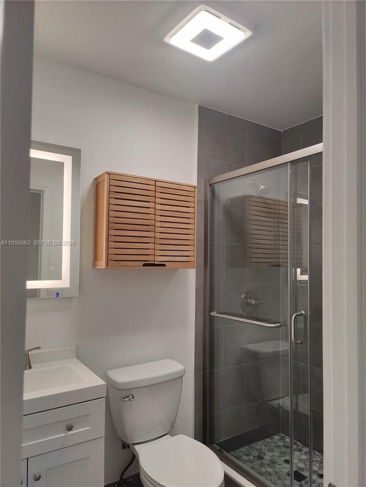 1400 Nw 2nd Ave #B - Photo 3 of 20