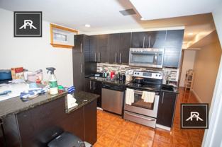 71 Thatcher St - Photo 1 of 1