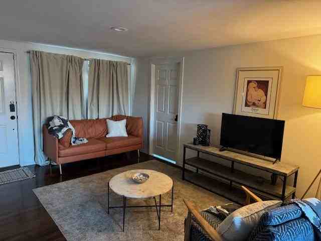 Hilton Dr - Photo 5 of 13