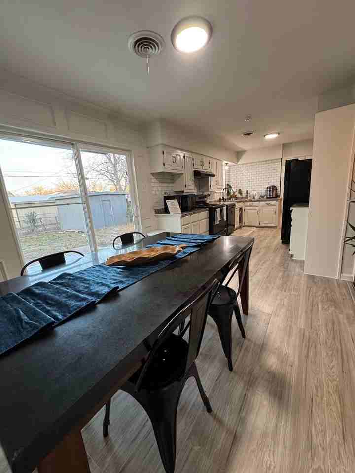 Hilton Dr - Photo 7 of 13