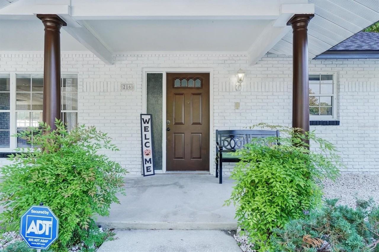 216 N Griffin Dr - Photo 3 of 48