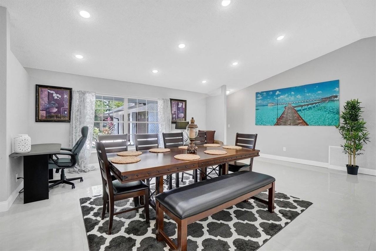 216 N Griffin Dr - Photo 7 of 48