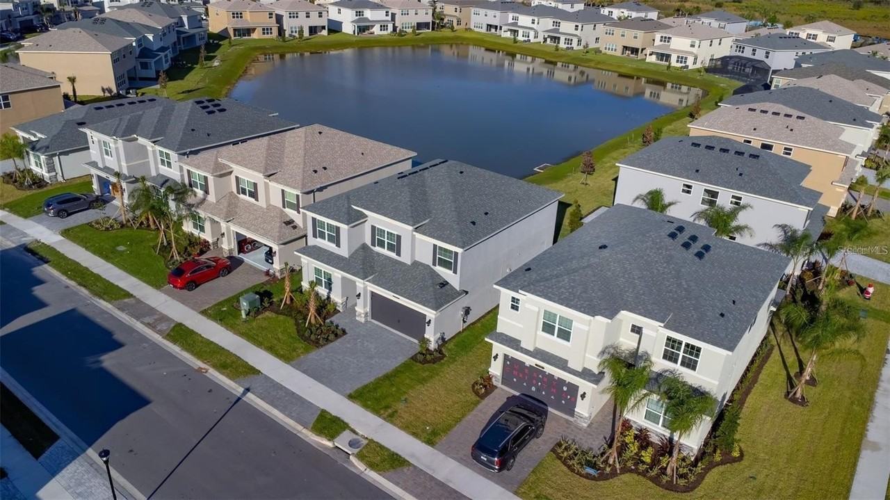 3442 Great Banyan Way - Photo 2 of 42