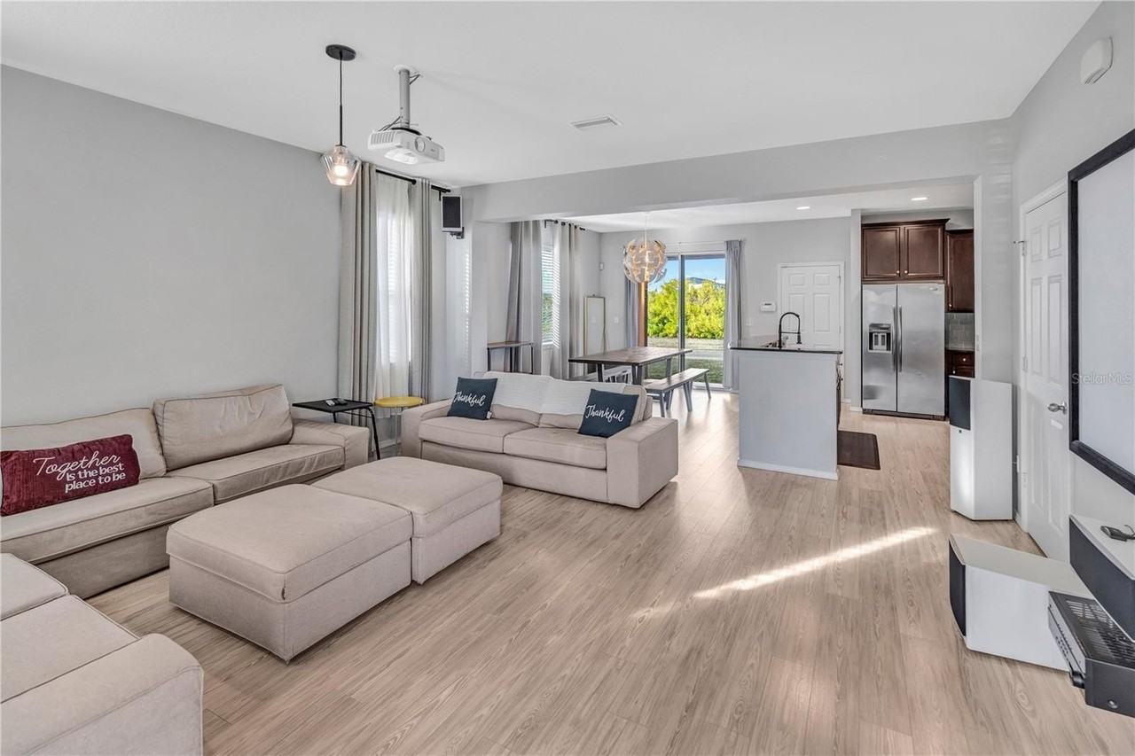 4407 Sweet Cinnamon Ct - Photo 2 of 33