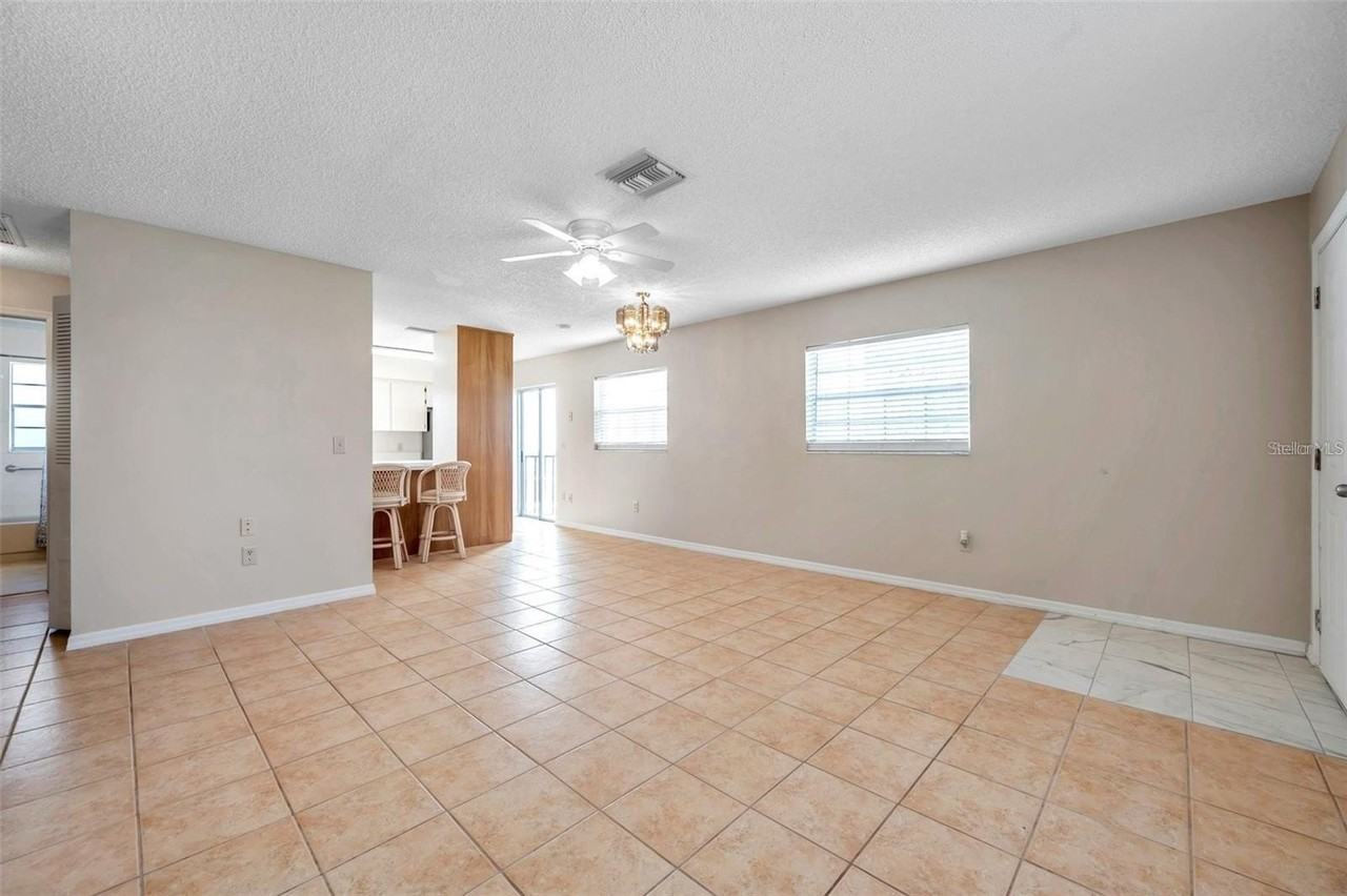 6632 Hickorywood Ln #4B - Photo 4 of 40