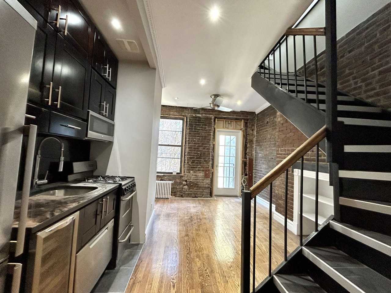 248 Mott St #17A - Photo 3 of 8