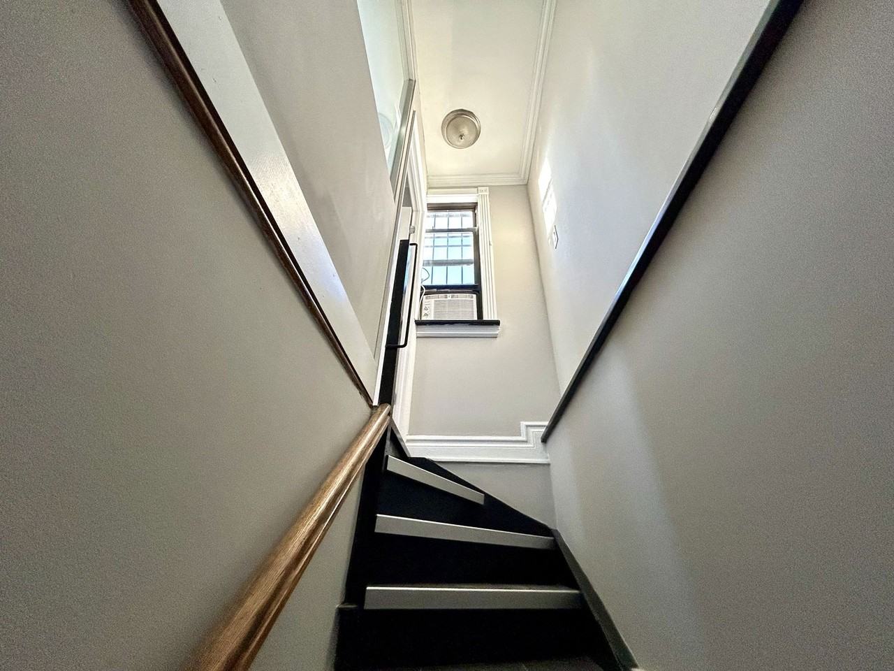 248 Mott St #17A - Photo 5 of 8