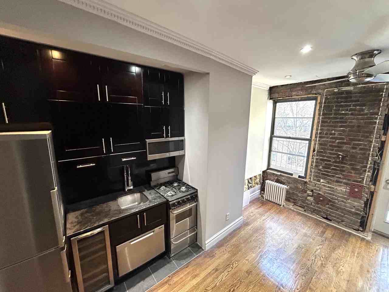 248 Mott St #17A - Photo 7 of 8