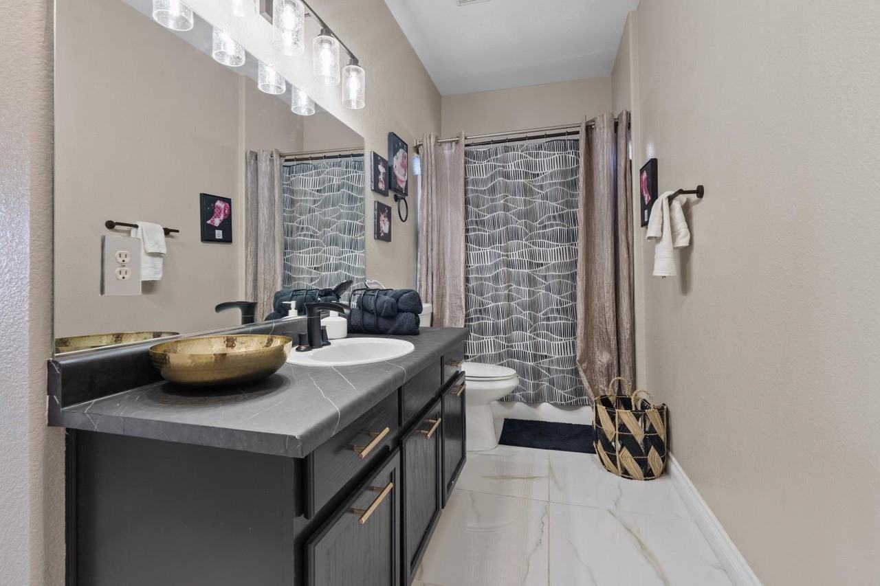 Colorado Breeze Way - Photo 2 of 7