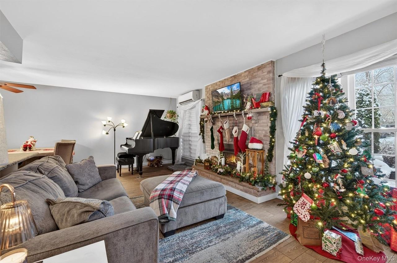 74 Homestead Village Dr - Photo 5 of 34