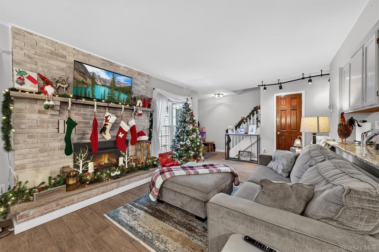 74 Homestead Village Dr - Photo 6 of 34