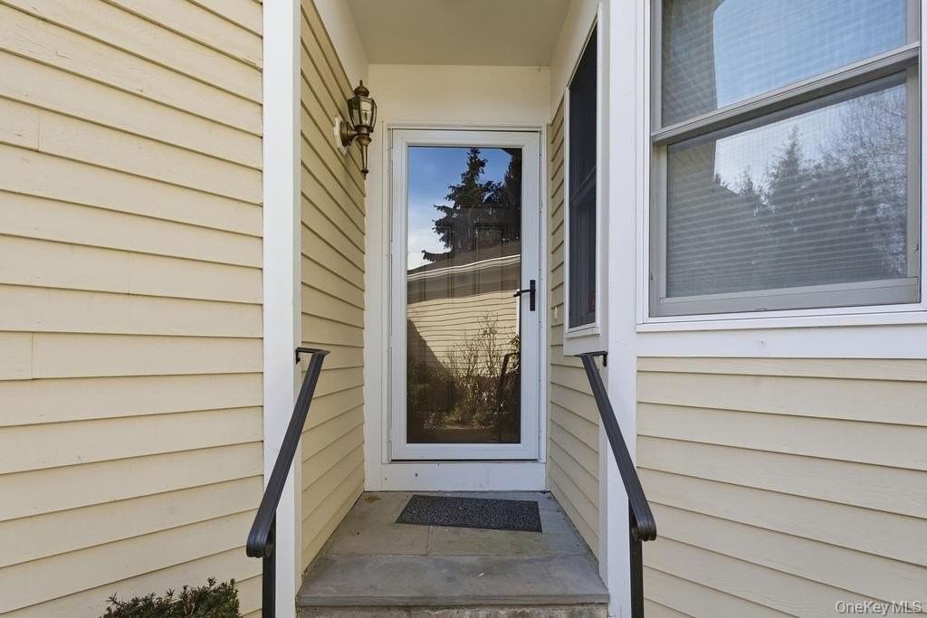 305 Glenwood Dr Unit 3-3 #3-3 - Photo 5 of 29